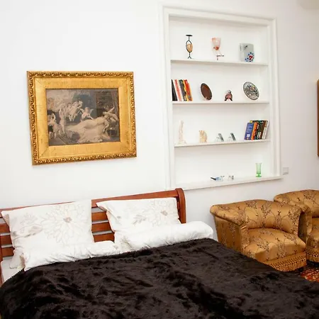Apartament Antique Lwów