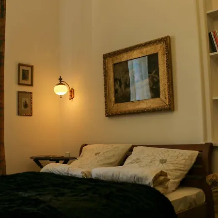 Apartament Antique *