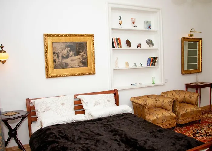 Apartamento Antique Leópolis